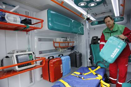 Tras la competencia, se distribuyeron entre las bases que están en los hospitales 18 ambulancias nuevas, incluida una con capacidad para asistir a un centenar de víctimas en una catástrofe 