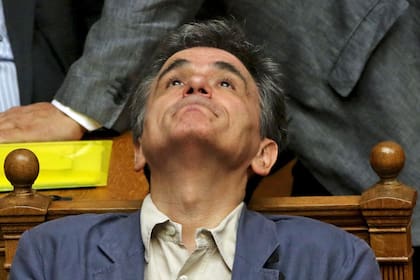El nuevo ministro de Finanzas griego, Euclid Tsakalotos, en la sesión parlamentaria