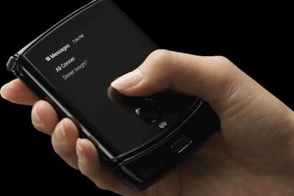 El nuevo Motorola Razr tendrá una pantalla externa para ver notificaciones sin abrir el teléfono