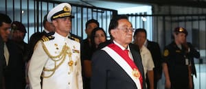 El país que crece de noche, cuando los políticos duermen