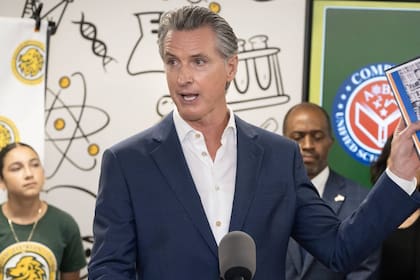 El nuevo presupuesto garantiza educación gratuita desde el pre-kínder, mejora las raciones escolares y fortalece programas de apoyo educativo complementario