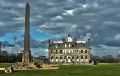 El obelisco de File en el que fue el palacio de William John Bankes: Kingston Lacy, en Reino Unido (Foto: BBC)