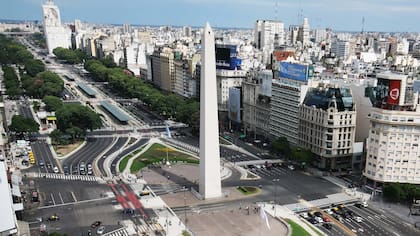 El obelisco porteño también se inscribe en este movimiento por sus formas geométricas y líneas limpias.