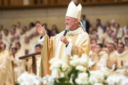 El obispo auxiliar de Los Ángeles David O'Connell fue asesinado en la casa e la que vivía solo