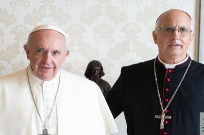 El obispo Olivera dijo que al papa Francisco "no hay que leerlo  de un modo parcial"