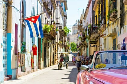 El objetivo de la medida es que los ciudadanos estadounidenses con familiares en Cuba puedan llevarlos a su país