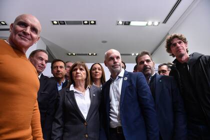 El objetivo de máxima es lograr una foto de unidad ampliada, donde no solo compartan el espacio los referentes nacionales de la coalición, sino también los precandidatos que competirán por la gobernación bonaerense así como los aspirantes a la jefatura de gobierno porteño