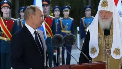 El objetivo del Kremlin, respaldado por el liderazgo de la Iglesia ortodoxa rusa en Moscú, había sido unir a Rusia y Ucrania en un solo "espacio espiritual"