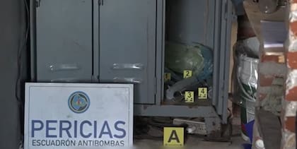 El oficial vendía granadas lacrimógenas a través de Marketplace.