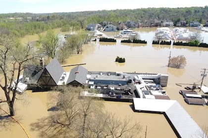 El Ohio River sigue en niveles peligrosos