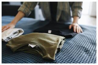 Cómo eliminar el olor a frito de la ropa con este truco casero