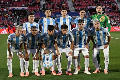 El once titular de argentina, con las bajas de Valente Pierani, lesionado, y Maher Carrizo, suspendido