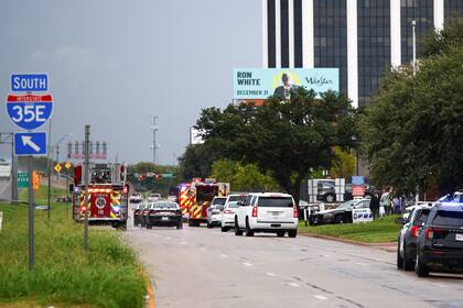 El operativo desplegado por la policía de Dallas tras el tiroteo a ICE