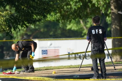 El operativo en el National Mall tras el incidente de este lunes, cerca de la Casa Blanca.