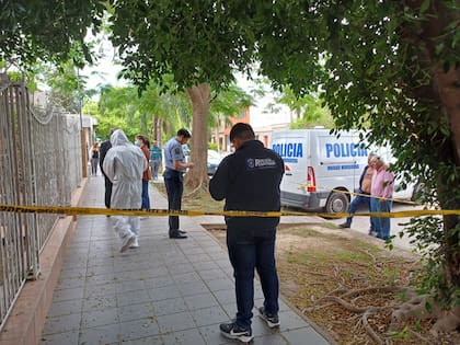 El operativo en la casa donde murió Diana Gómez Russo, en la ciudad santiagueña de La Banda