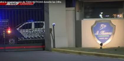 El operativo en la puerta del barrio cerrado