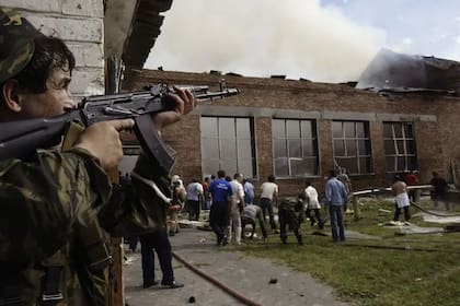 El operativo para liberar la escuela en Beslán dejó preguntas sin responder