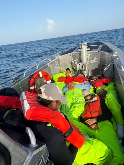 El operativo resultó con la detención de 13 inmigrantes originarios de México