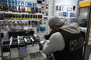 Detectaron una galería en el conurbano donde se comercializaban celulares robados en recitales realizados en la ciudad