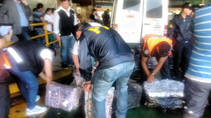 El operativo sorpresa en la terminal de micros de Liniers