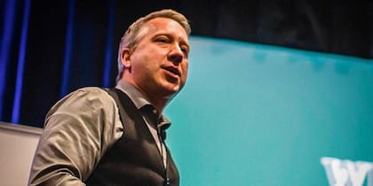 El orador reveló una oración fundamental para cambiar el enfoque y comenzar a actuar