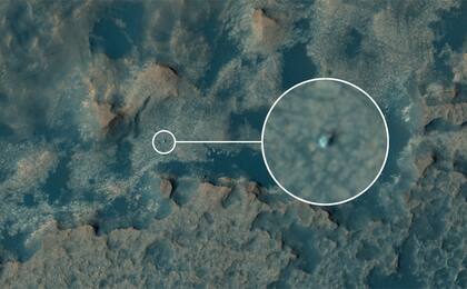 El Orbitador de Reconocimiento de Marte detecta a Curiosity desde una altitud de 266 kilómetros