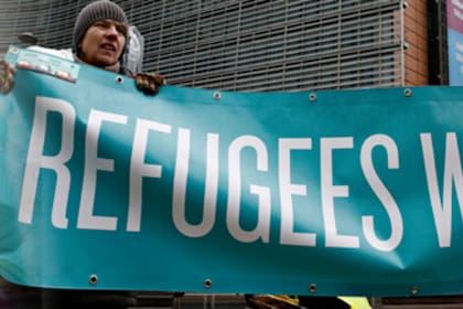 El organismo coopera con agencias estatales para el reasentamiento de los refugiados