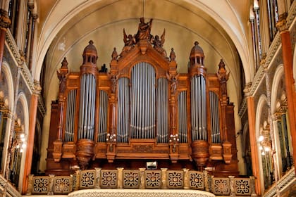 El órgano de la basílica es el más grande que existe y funciona en el país en la actualidad