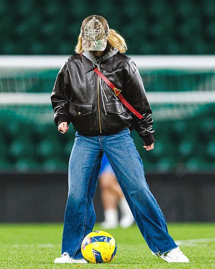 El outfit elegido le permitió poder disfrutar de un divertido juego