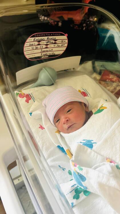 El padre de la niña reveló que se llamará Lexela Luis López