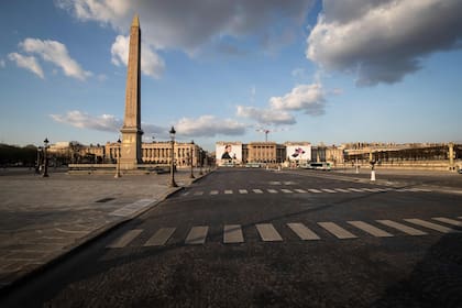 El paisaje desolador de la Plaza de la Concordia, sin turistas ni locales