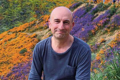 El paisajista inglés Nigel Dunnett describe a su proceso creativo como "espontáneo": "Es como impresionismo vegetal, crear mezclas en capas que generarán sucesivas olas de interés visual -dice-. Y trabajo fuerte con el color, es un punto inicial para mí, con una cuidadosa consideración de formas y estructuras también".