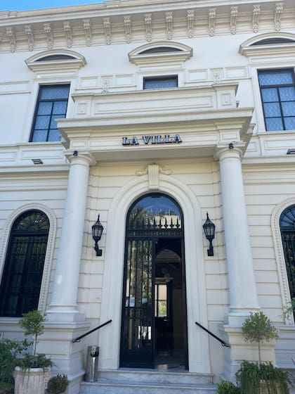 El Palacio Avenati hoy funciona como restaurante y casa de eventos.