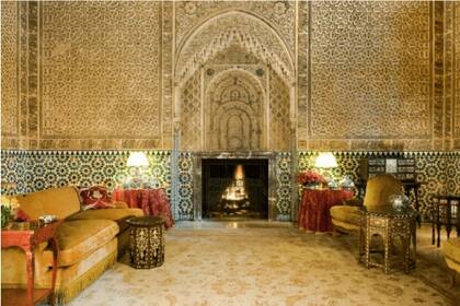 El palacio cuenta con tallas ornamentadas y mosaicos