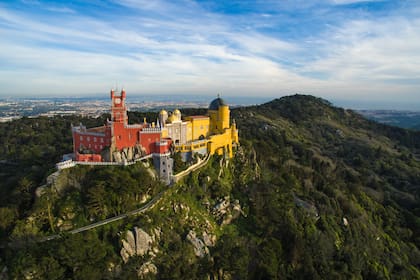 El palacio da Pena está en el Parque Natural Sintra-Cascais.