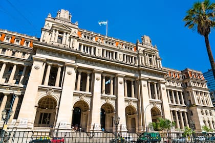 El Palacio de Justicia, donde está la sala que el tribunal oral pretende para el caso de que cambie el formato del proceso