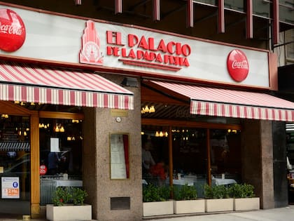 El Palacio de la Papa Frita, en pleno centro porteño, se caracteriza por tener las mejores papas fritas soufflé