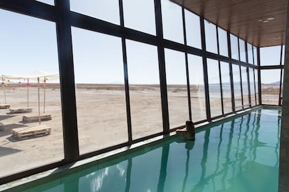 El Palacio de Sal está ubicado a orillas del desierto de sal más grande del mundo.