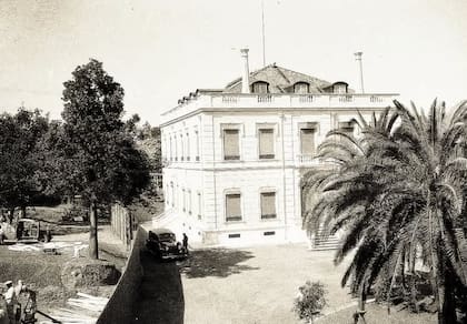El Palacio de São Bento, en Lisboa, es uno de los edificios políticos más emblemáticos de Portugal. Originalmente fue un monasterio benedictino del siglo XVI