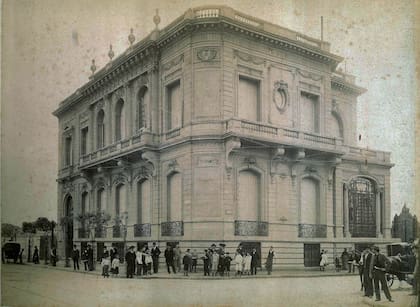 El Palacio Devoto, en Av. Callao 1025, fue demolido en 1938.