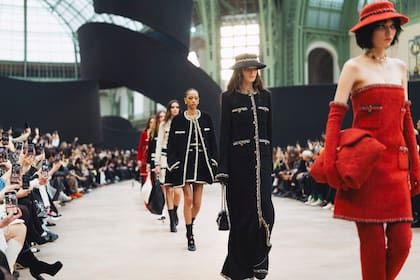 El Palais de Glace a pleno, escenario del desfile de Chanel FW25/26