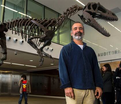 El paleontólogo argentino Sebastián Apesteguía lideró el descubrimiento