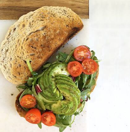 El pan de Pandanés acompaña a crear los más deliciosos sándwiches.