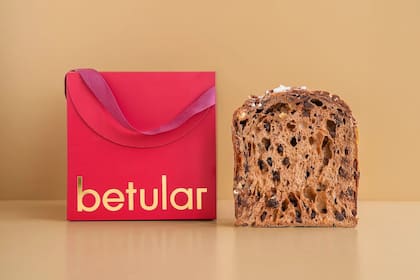 El pan dulce del negocio de Damián Betular cuesta 40.000 pesos