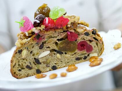 El pan dulce se prepara con claras y yemas, mientras que el panettone utiliza únicamente las yemas