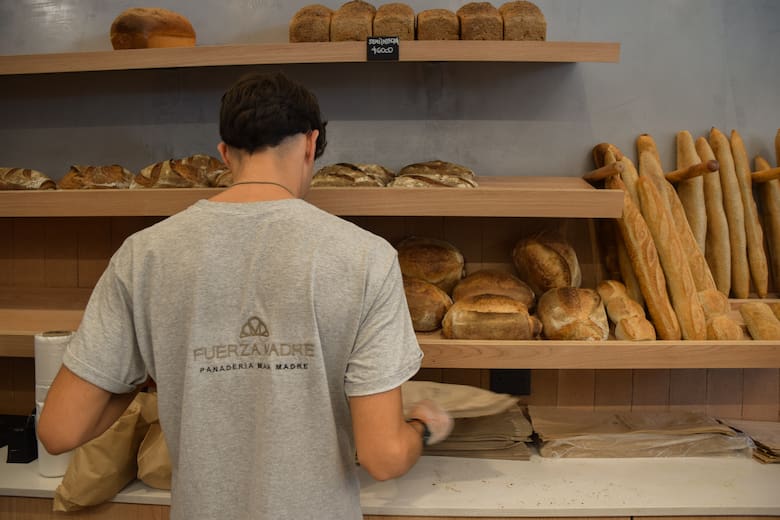 Fuerza Madre, la panadería que revaloriza el pan artesanal y marca tendencia en Mar del Plata
