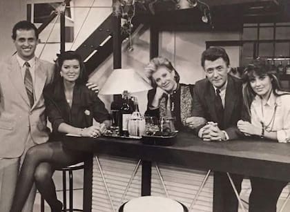 El panel original de Indiscreciones cuando debutó en Telefe