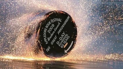 El Panjandrum construido en 2009 para el Festival del Libro de Appledore funcionó mucho mejor que el original, afirma Alan Christie, de Skyburst.