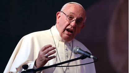 El Papa advirtió que hablar mal en una comunidad religiosa es como hacer terrorismo