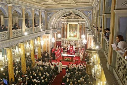 El Papa celebra una misa en la Capilla Azul, en Turquía